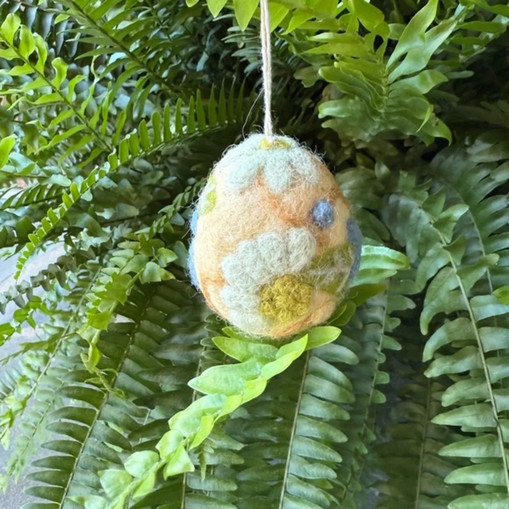 New🌟Anthropologie-Felt Floral Egg Ornament
